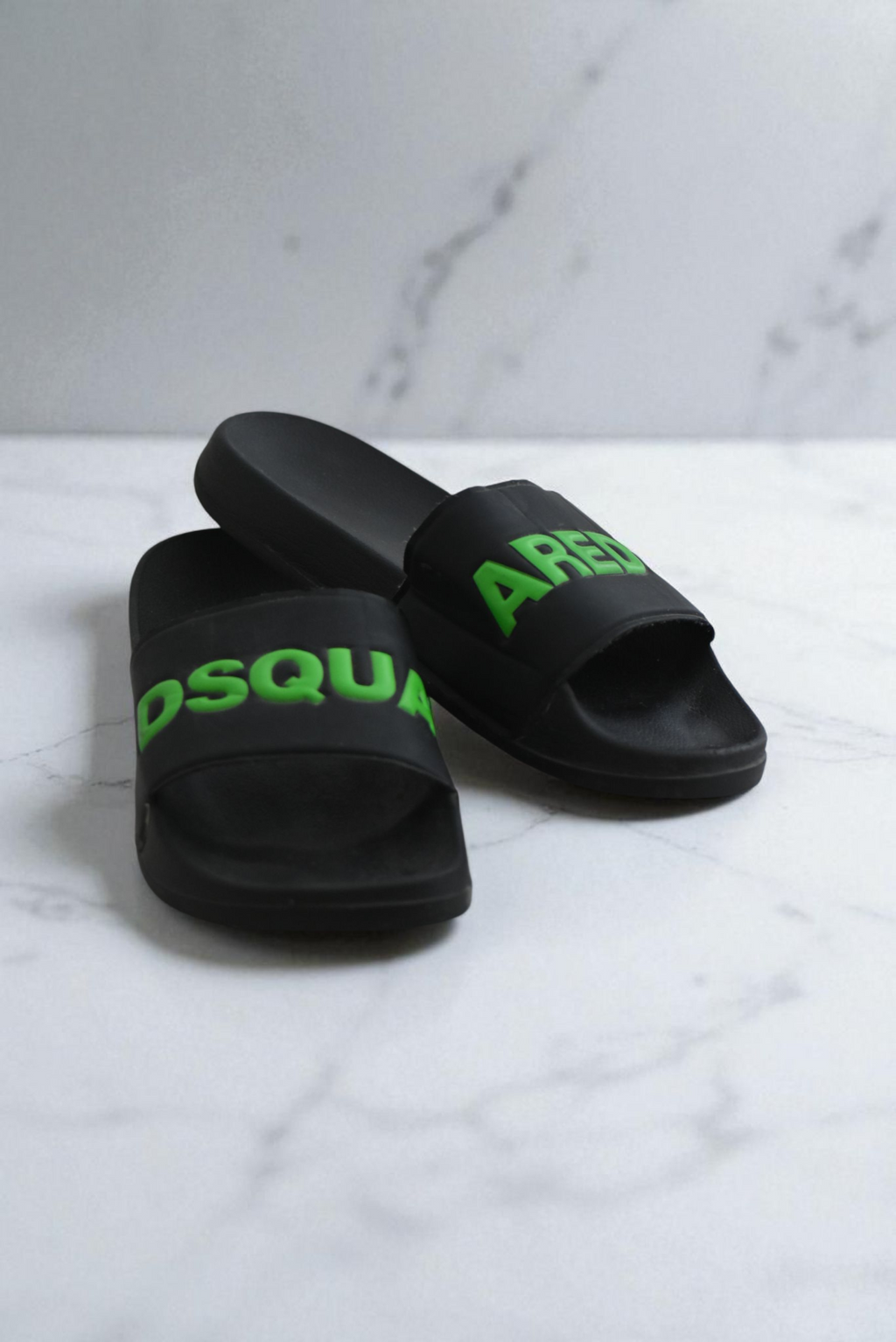 Dsquared2 Logo Slides