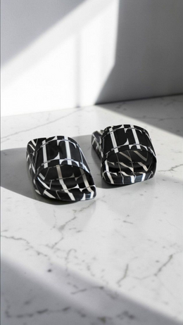 Valentino Garavani Slide-Sandalen
