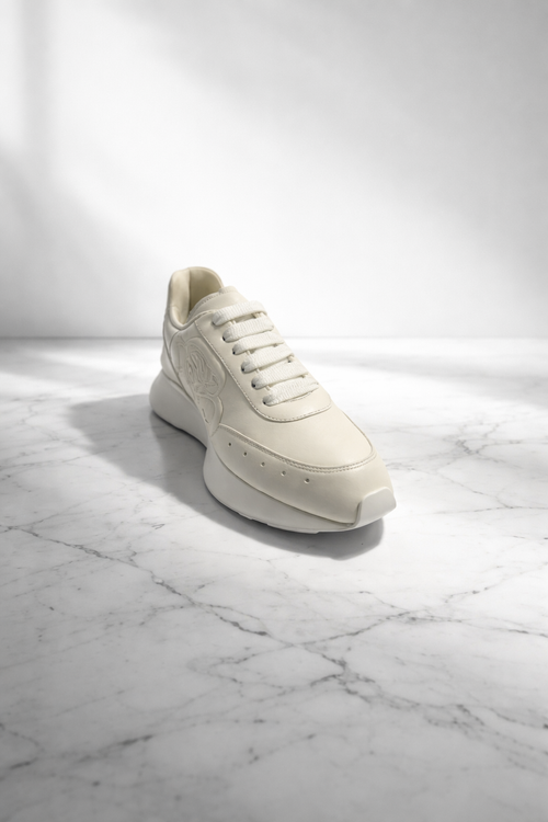 Alexander McQueen Sprint Runner Leather Sneakers in Ivory White