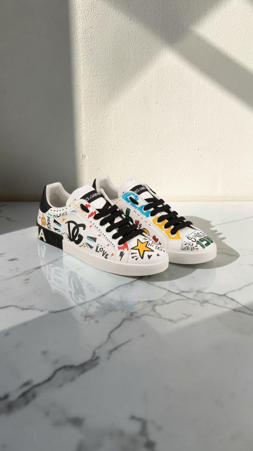 DOLCE & GABBANA PORTOFINO DG GRAFFITI SNEAKERS WHITE / BLACK / RED
