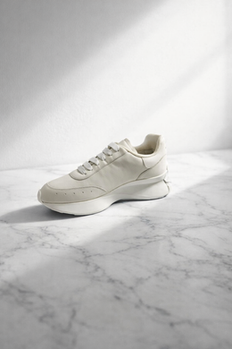 Alexander McQueen Sprint Runner Leather Sneakers in Ivory White