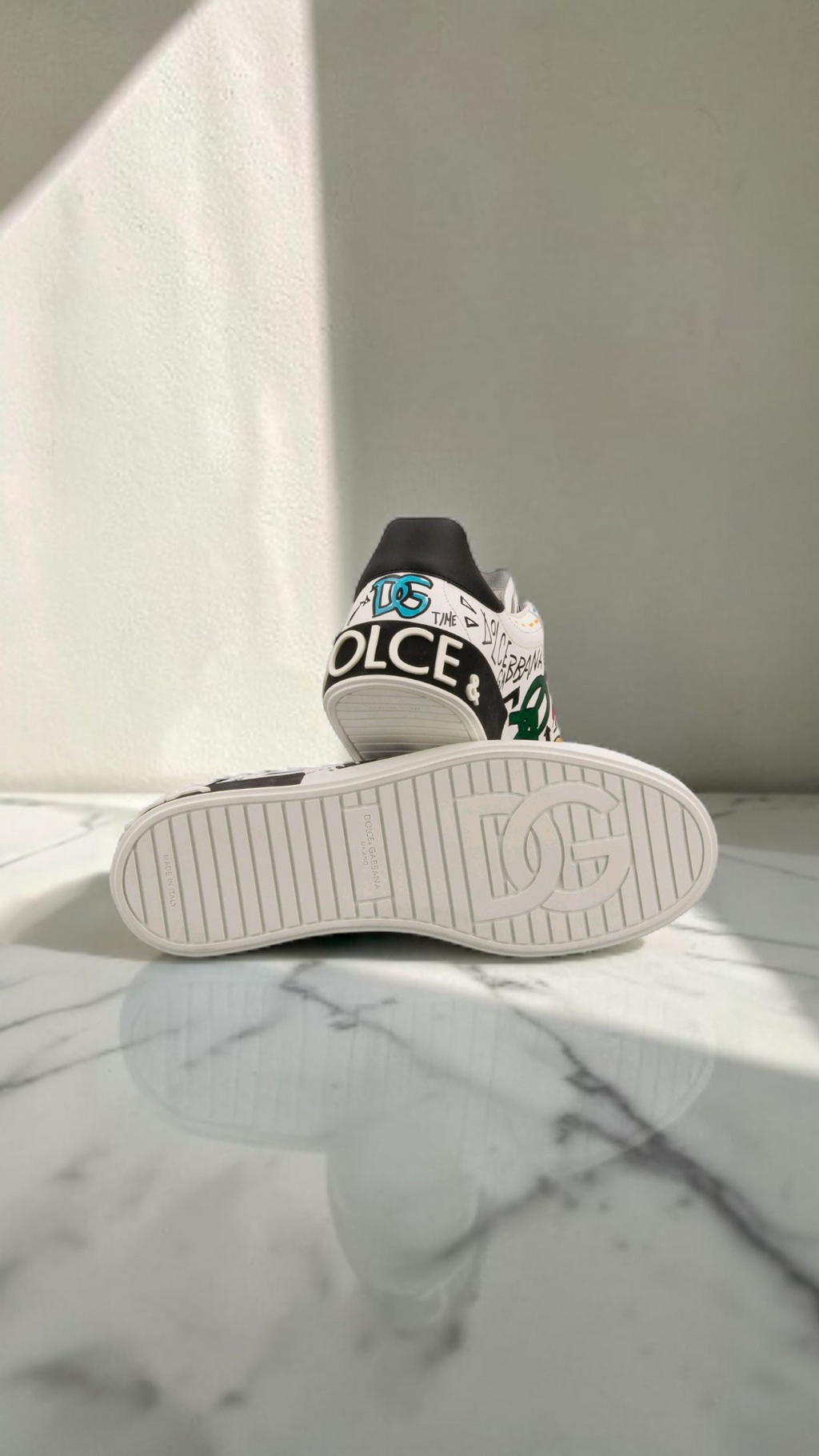 DOLCE & GABBANA PORTOFINO DG GRAFFITI SNEAKERS WHITE / BLACK / RED